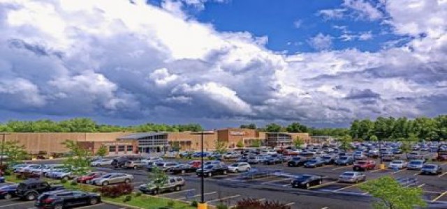 EV startup Canoo nabs orders for up to 10,000 EVs from Walmart